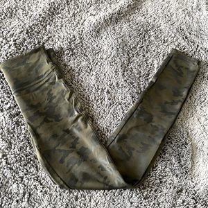 Like New - Spanx Cameo Leggings